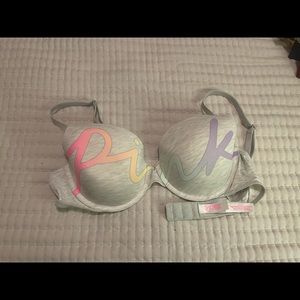 Pink Wear everywhere T-shirt lightly lined 36C.